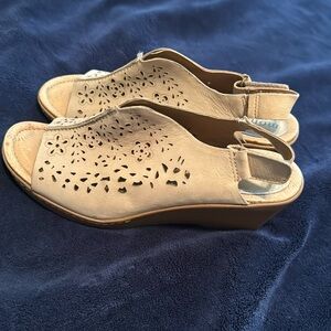 Leather open toe sandal